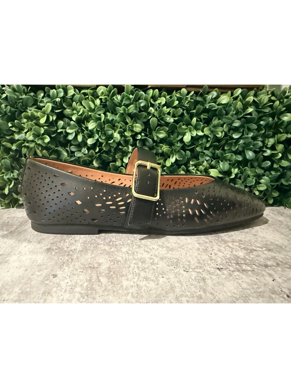 Linea Paolo Miller-L Black Nappa Leather Laser Cut Mary Jane Flats Size 9.5M